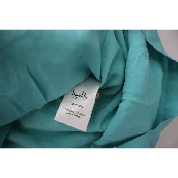 Tigerlily Women's Sz 4 Aqua Blue Sleeveless Relaxed Fit 1/2 Button Romper - Picture 4 of 10